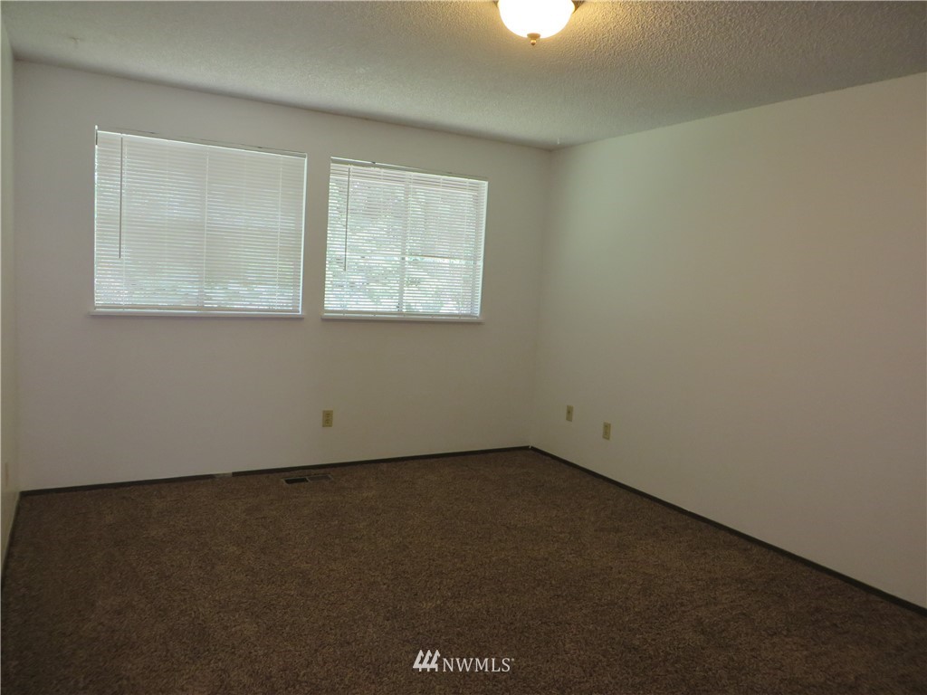 7409 Fairview Road Southwest, Unit 20 Olympia, WA 98512 - Photo 8 of 20 Gallery Image 8