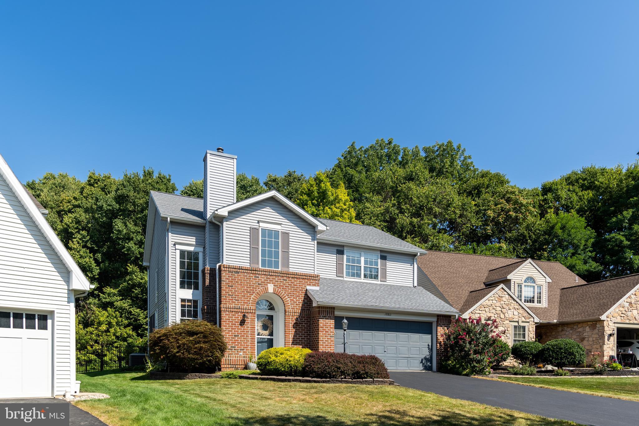 1883 Meadow Ridge Drive Hummelstown, PA 17036 - Photo 2 of 37