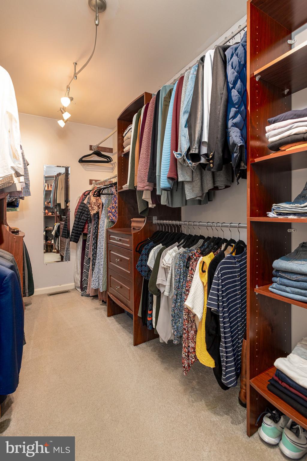 1883 Meadow Ridge Drive Hummelstown, PA 17036 - Photo 21 of 37 Primary Walk in Closet