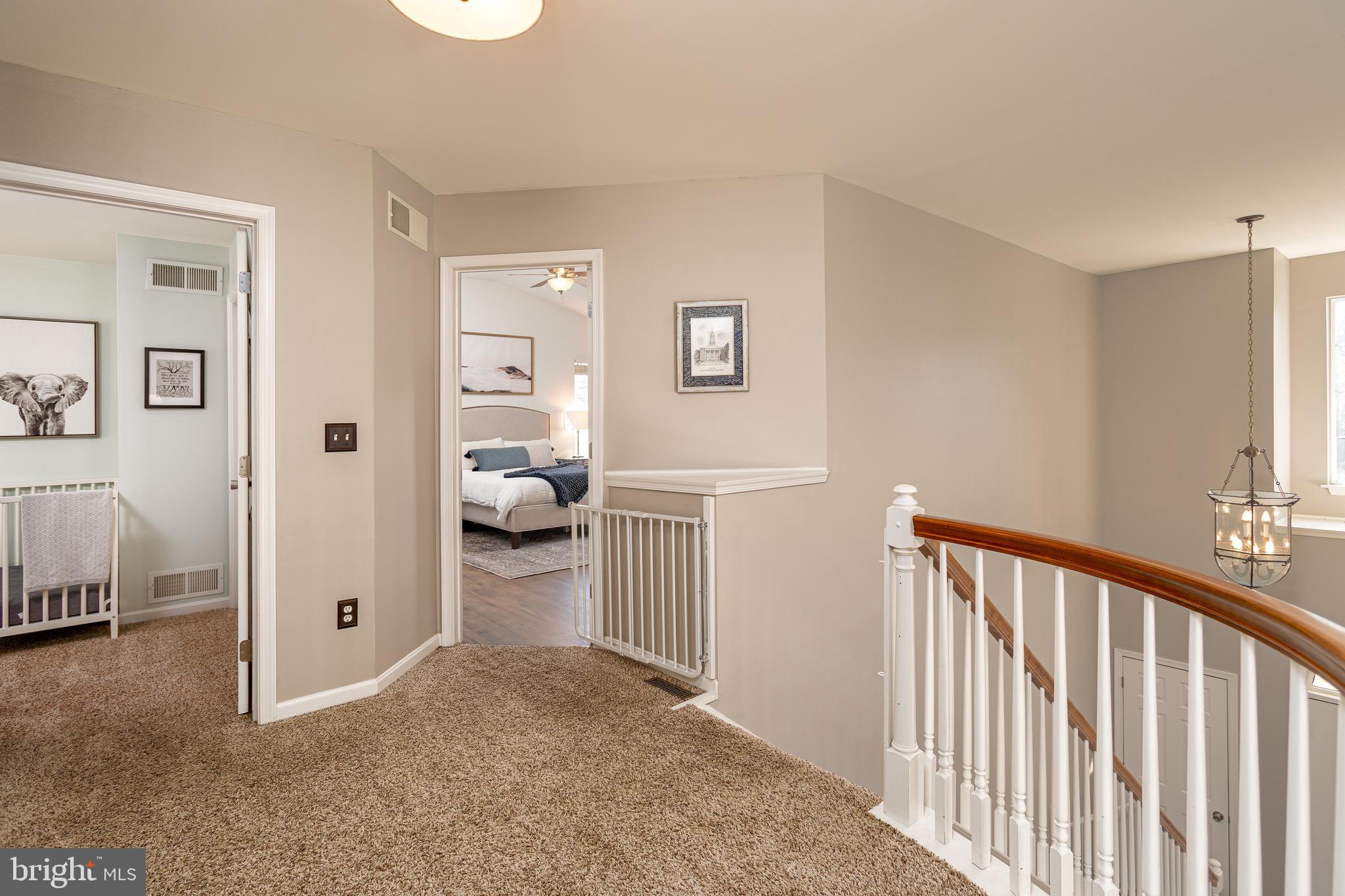 1883 Meadow Ridge Drive Hummelstown, PA 17036 - Photo 8 of 37