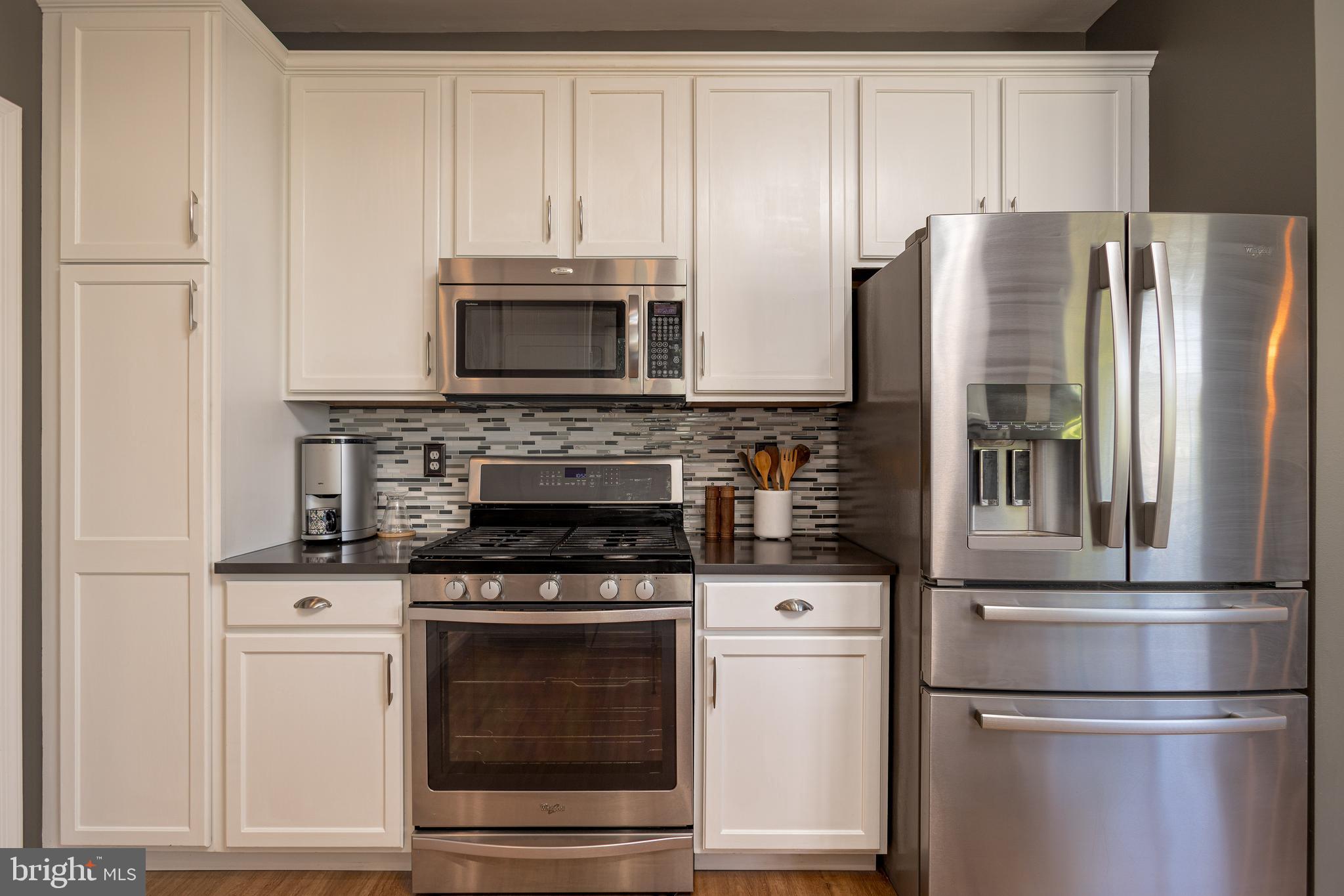 1883 Meadow Ridge Drive Hummelstown, PA 17036 - Photo 10 of 37