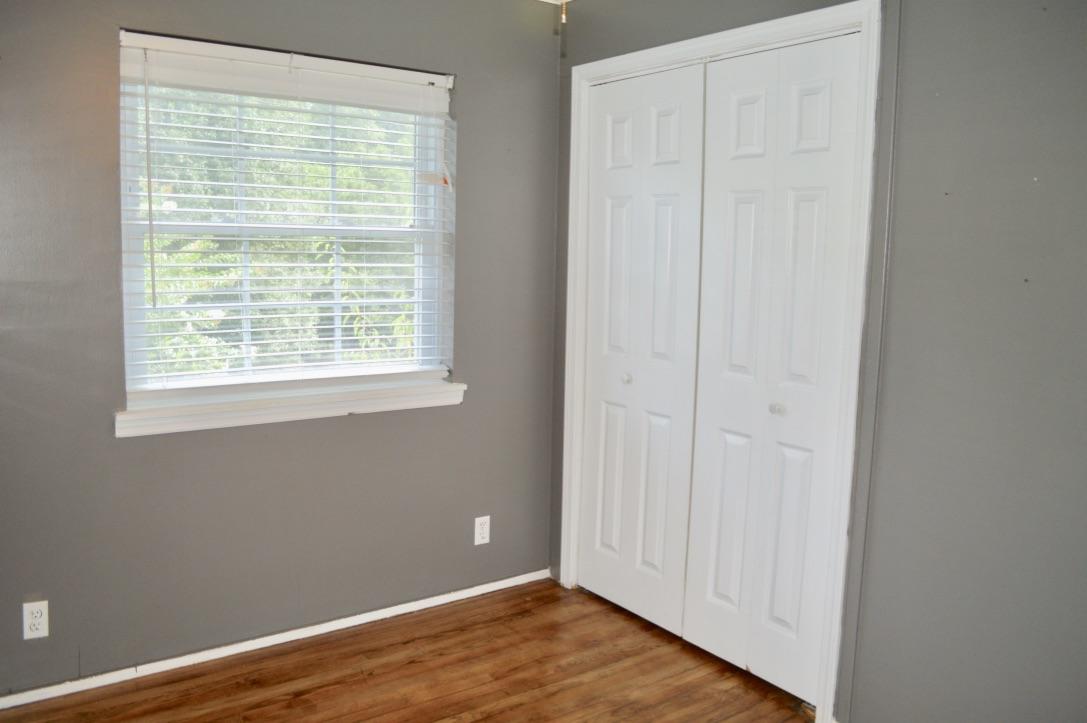 108 Maple Lane Oak Ridge, TN 37830 - Photo 23 of 29 Bedroom #3 Closet