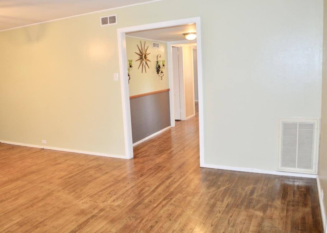 108 Maple Lane Oak Ridge, TN 37830 - Photo 8 of 29 Dining Area View to Front Foyer