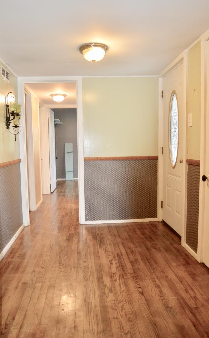 108 Maple Lane Oak Ridge, TN 37830 - Photo 9 of 29 Front Entry & Hallway