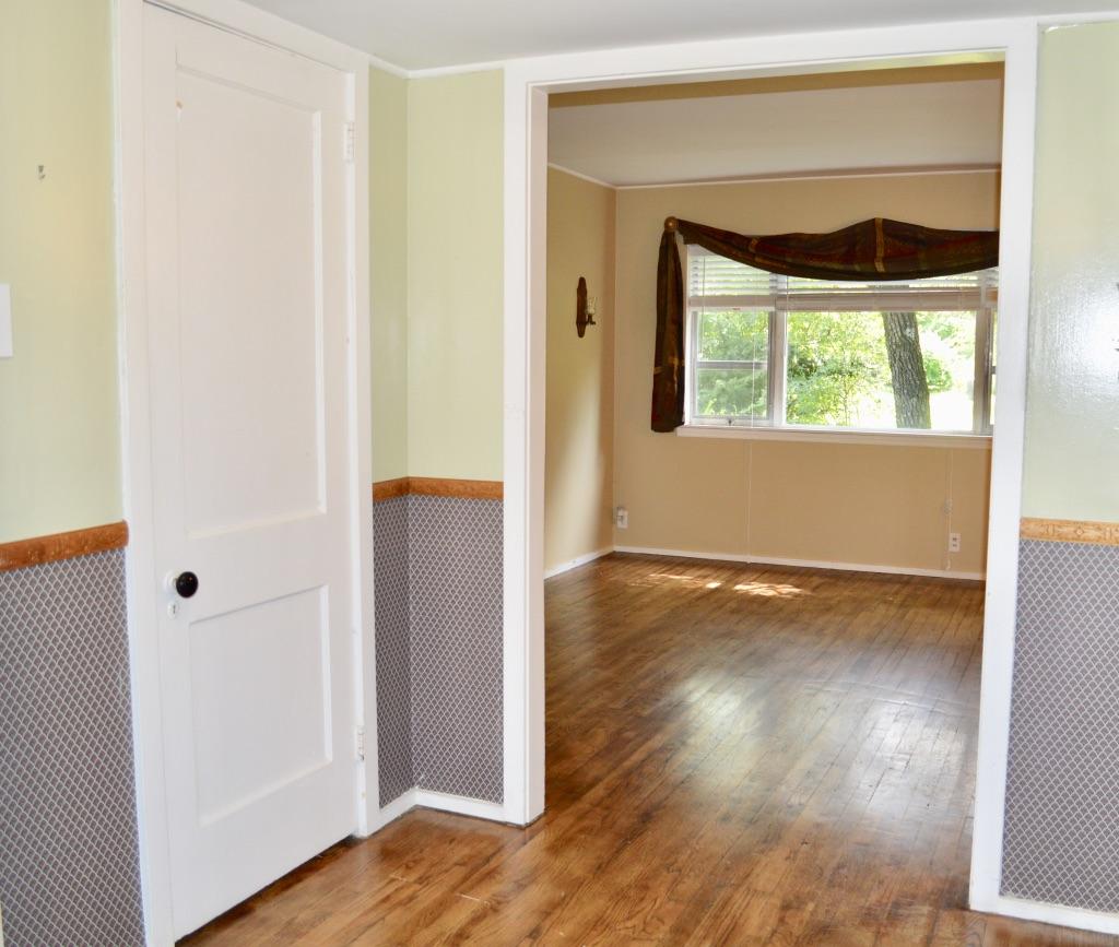 108 Maple Lane Oak Ridge, TN 37830 - Photo 10 of 29 Entry Way/Foyer to Dining Room