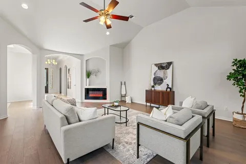 $499,000 | 3213 Falconers Way, Pflugerville, TX 78660