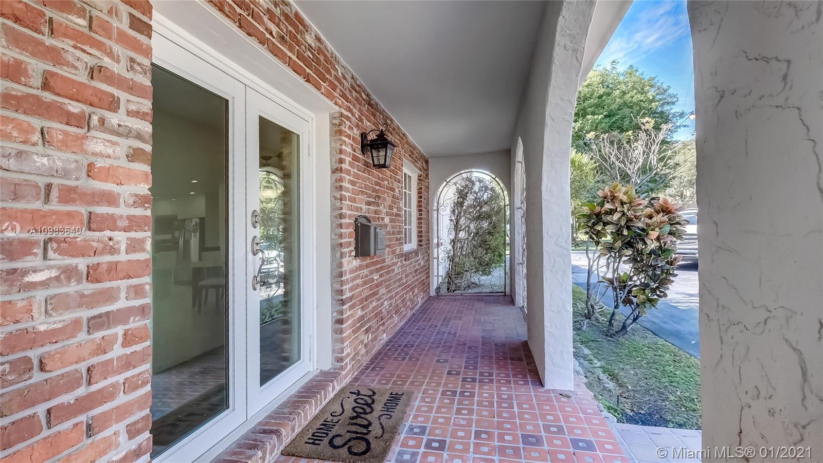 7330 Southwest 113th Street Pinecrest, FL 33156 - Photo 3 of 29
