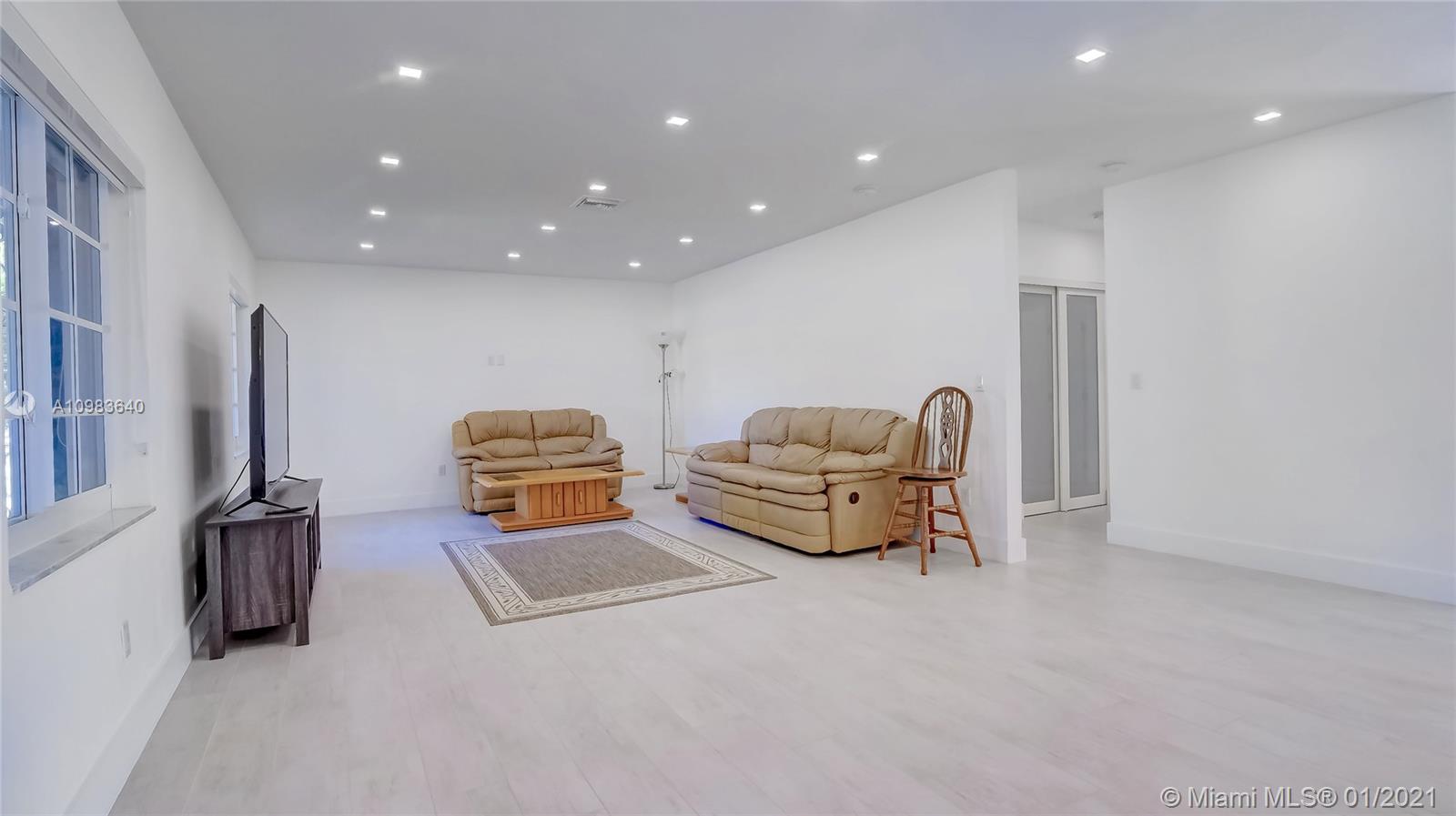 7330 Southwest 113th Street Pinecrest, FL 33156 - Photo 6 of 29