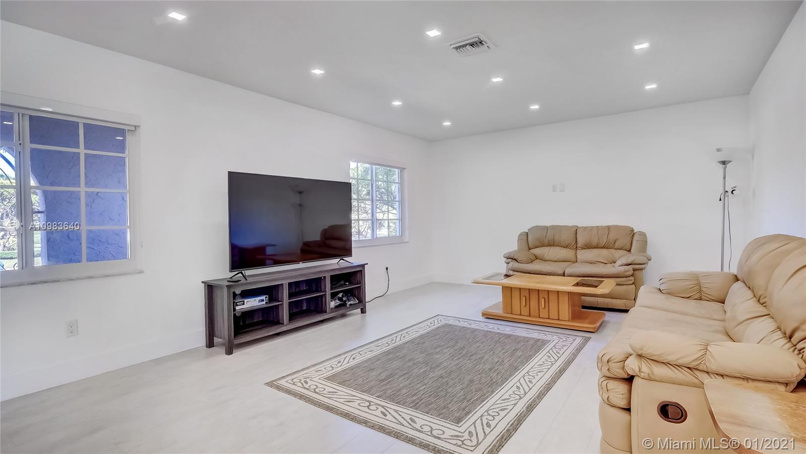 7330 Southwest 113th Street Pinecrest, FL 33156 - Photo 7 of 29