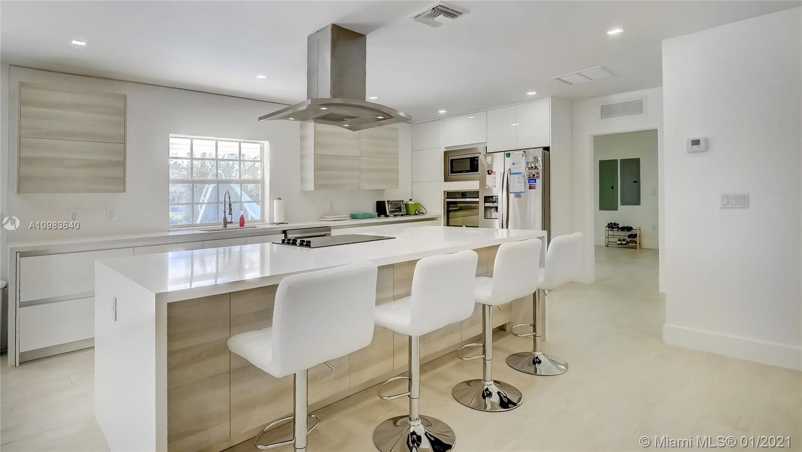 7330 Southwest 113th Street Pinecrest, FL 33156 - Photo 10 of 29