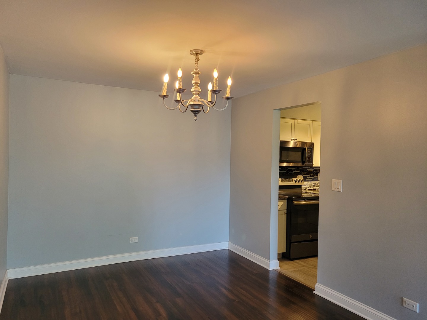 1505 East Central Road, Unit 312B Arlington Heights, IL 60005 - Photo 5 of 14