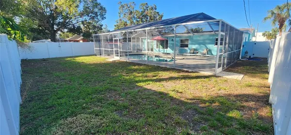 $3,100 | 8211 7th Street North, St. Petersburg, FL 33702