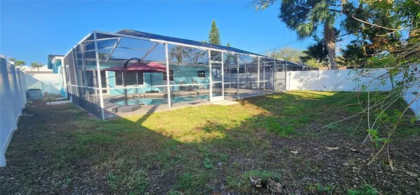 $3,100 | 8211 7th Street North, St. Petersburg, FL 33702