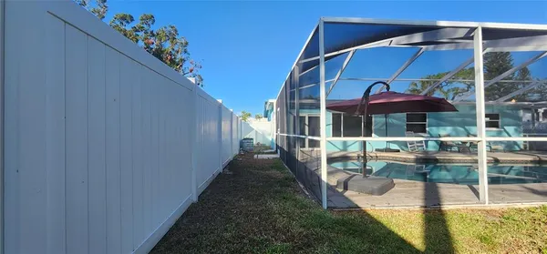 $3,100 | 8211 7th Street North, St. Petersburg, FL 33702