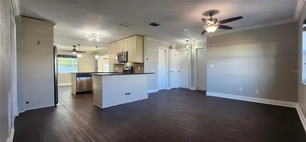 $3,100 | 8211 7th Street North, St. Petersburg, FL 33702