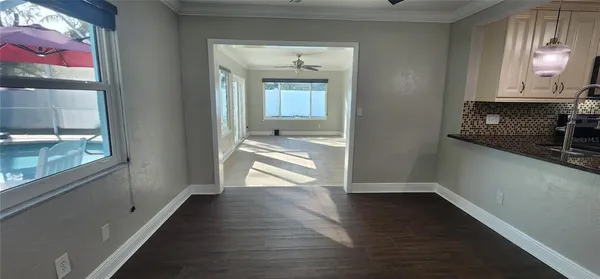 $3,100 | 8211 7th Street North, St. Petersburg, FL 33702