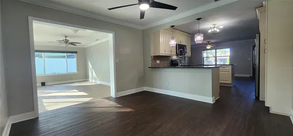 $3,100 | 8211 7th Street North, St. Petersburg, FL 33702