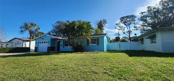 $3,100 | 8211 7th Street North, St. Petersburg, FL 33702