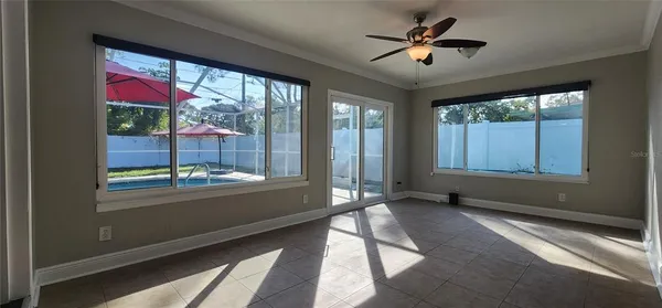 $3,100 | 8211 7th Street North, St. Petersburg, FL 33702