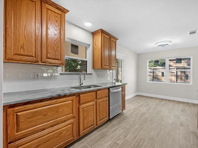 $285,000 | 9096 North Comanche Circle, Willis, TX 77378