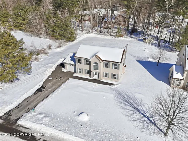 $559,000 | 136 Kimberly Drive, Blakeslee, PA 18610