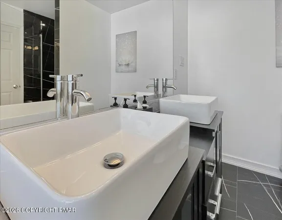 $559,000 | 136 Kimberly Drive, Blakeslee, PA 18610