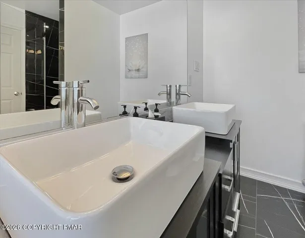 $559,000 | 136 Kimberly Drive, Blakeslee, PA 18610