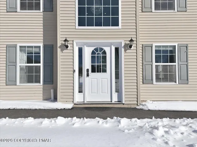 $559,000 | 136 Kimberly Drive, Blakeslee, PA 18610