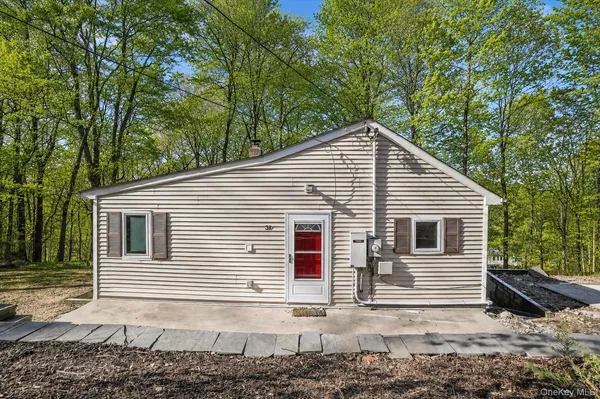 $299,000 | 31 Paradise Hill, Highland Mills, NY 10930
