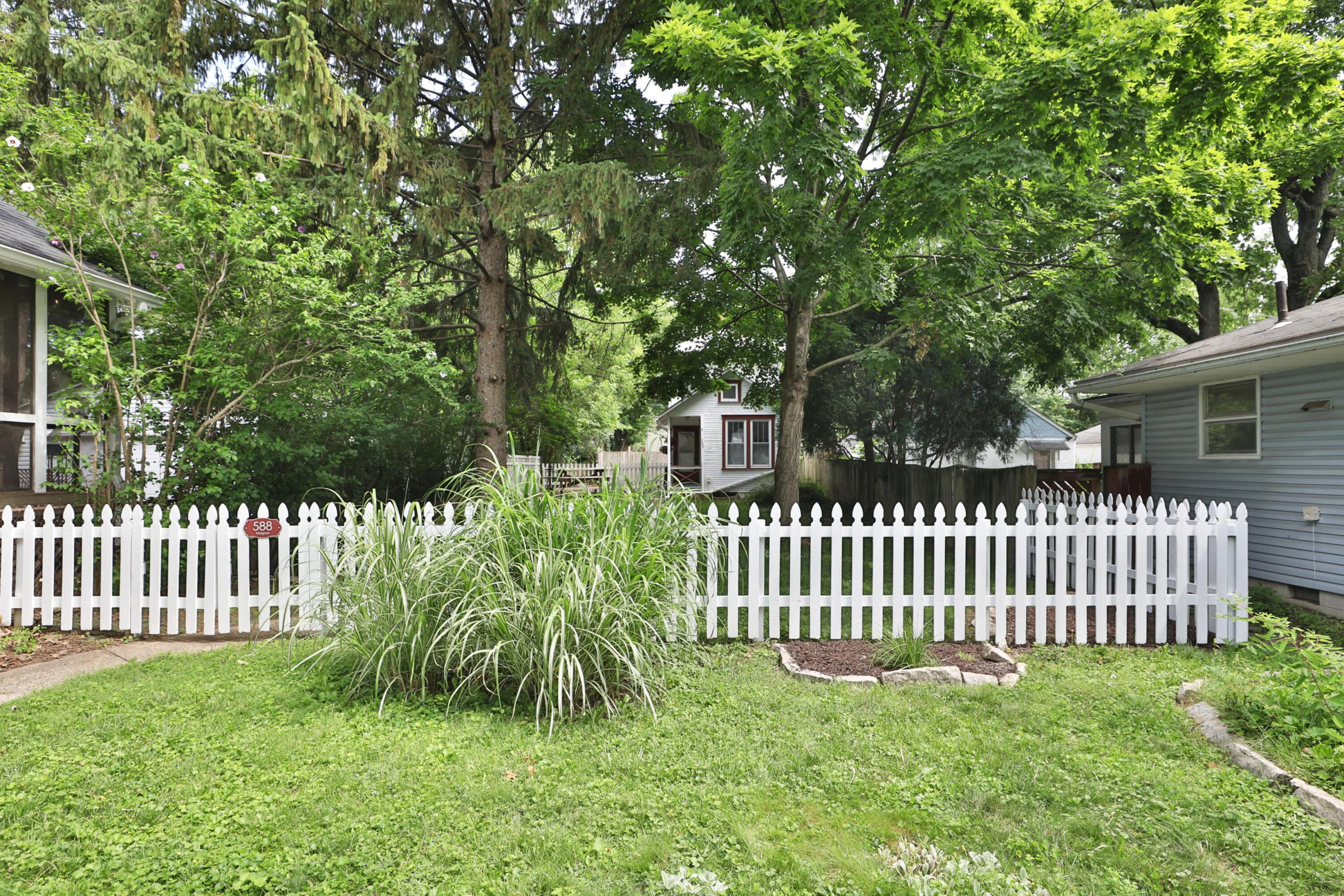 588 Midgard Road Columbus, OH 43202 - Photo 6 of 40 588-MidgardRd-02