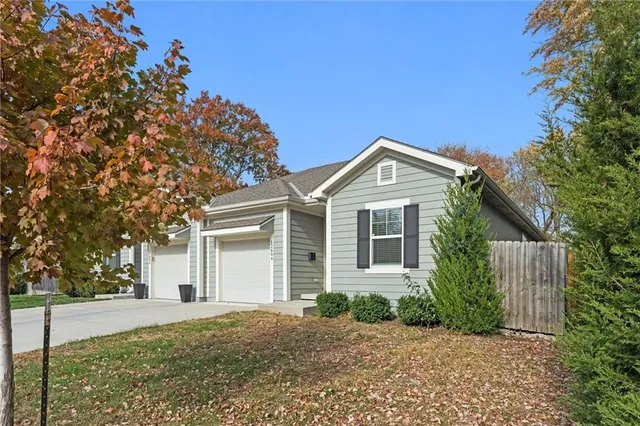 $335,000 | 12894 West 93rd Street, Lenexa, KS 66215