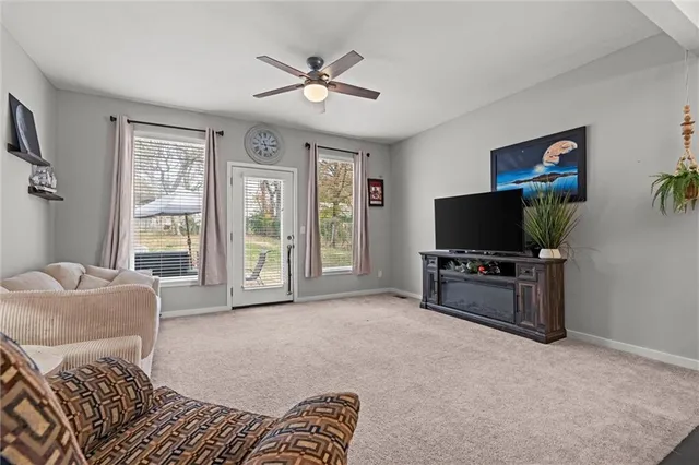 $335,000 | 12894 West 93rd Street, Lenexa, KS 66215