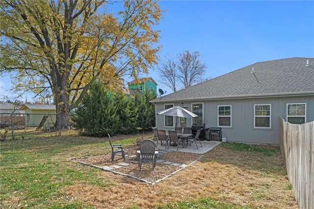 $335,000 | 12894 West 93rd Street, Lenexa, KS 66215