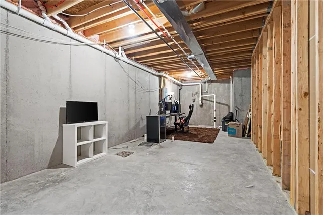 $335,000 | 12894 West 93rd Street, Lenexa, KS 66215