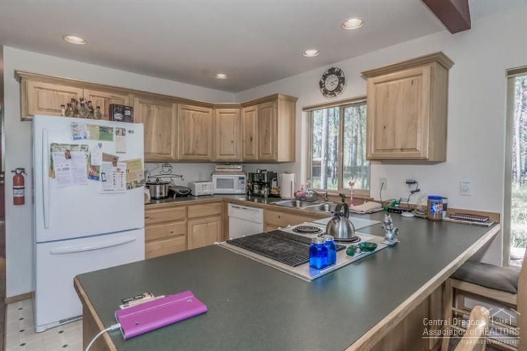 17174 Merced Road Bend, OR 97707 - Photo 4 of 11 Additional Photo