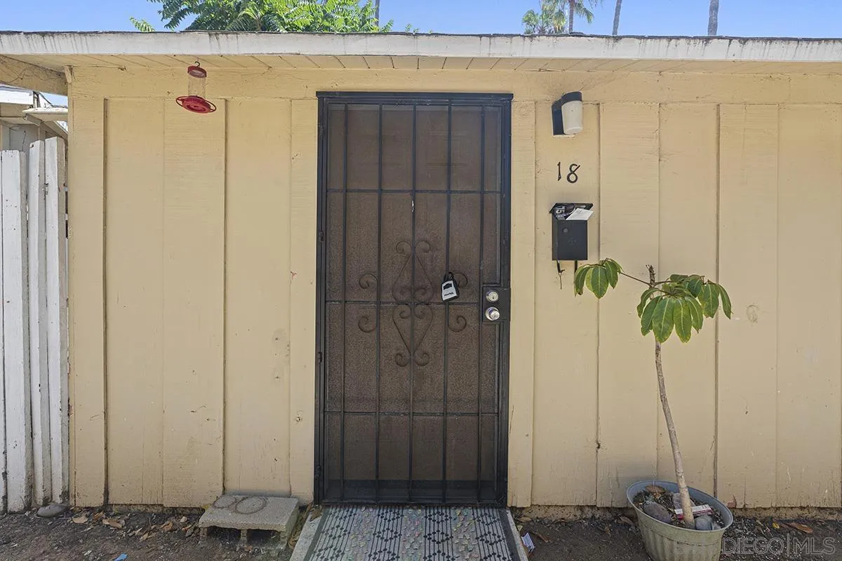 5618 Riley Street San Diego, CA 92110 - Photo 10 of 29 Gallery Image 10