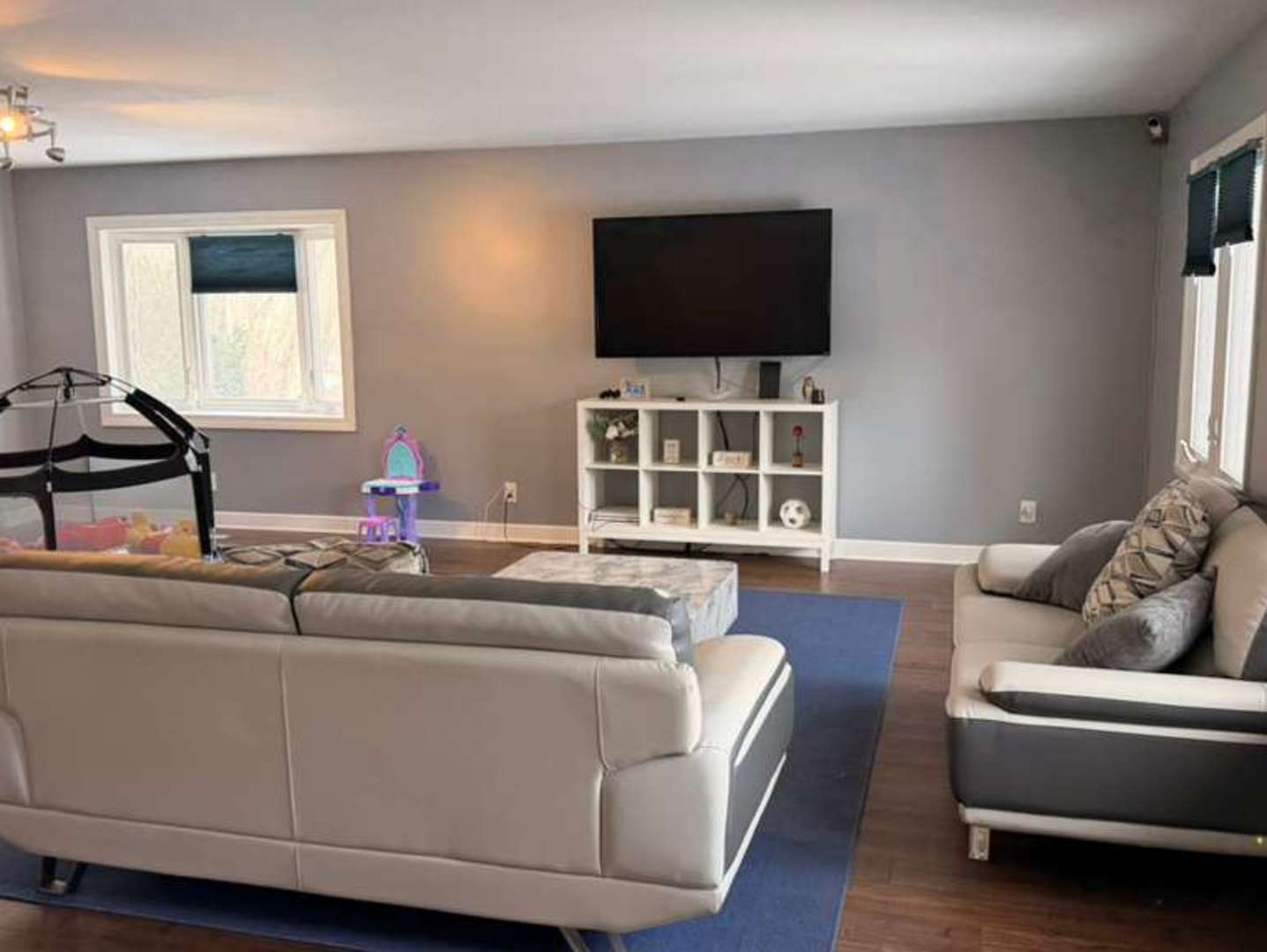 1286 Roxbury Road Rockford, IL 61107 - Photo 3 of 9