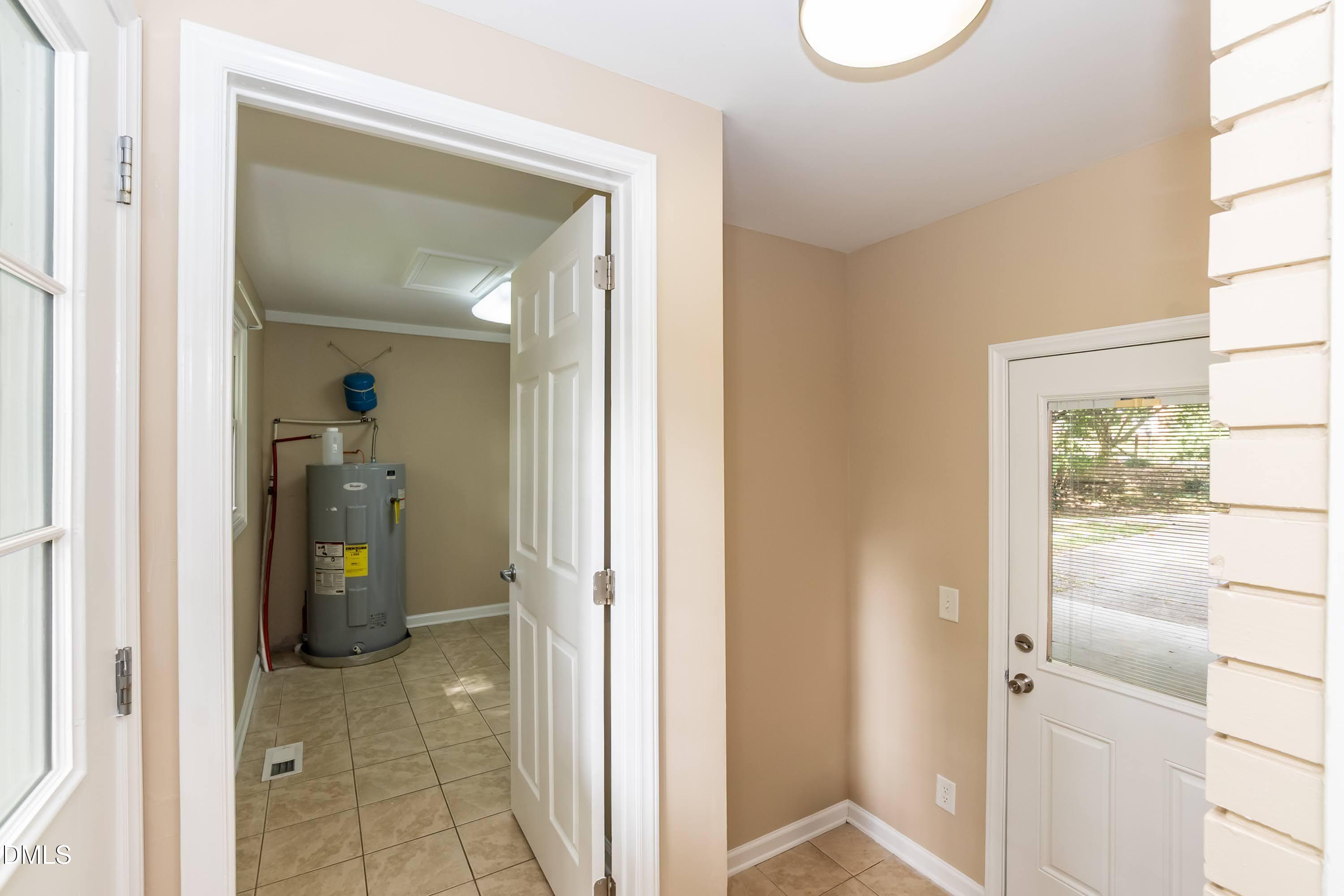 5101 Wickham Road Raleigh, NC 27606 - Photo 20 of 37 Mud Room 01