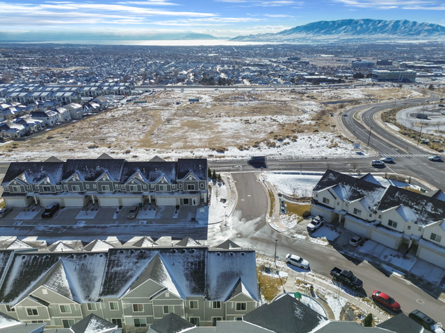 986 West Vista Ridge Drive Lehi, UT 84048 - Photo 4 of 21