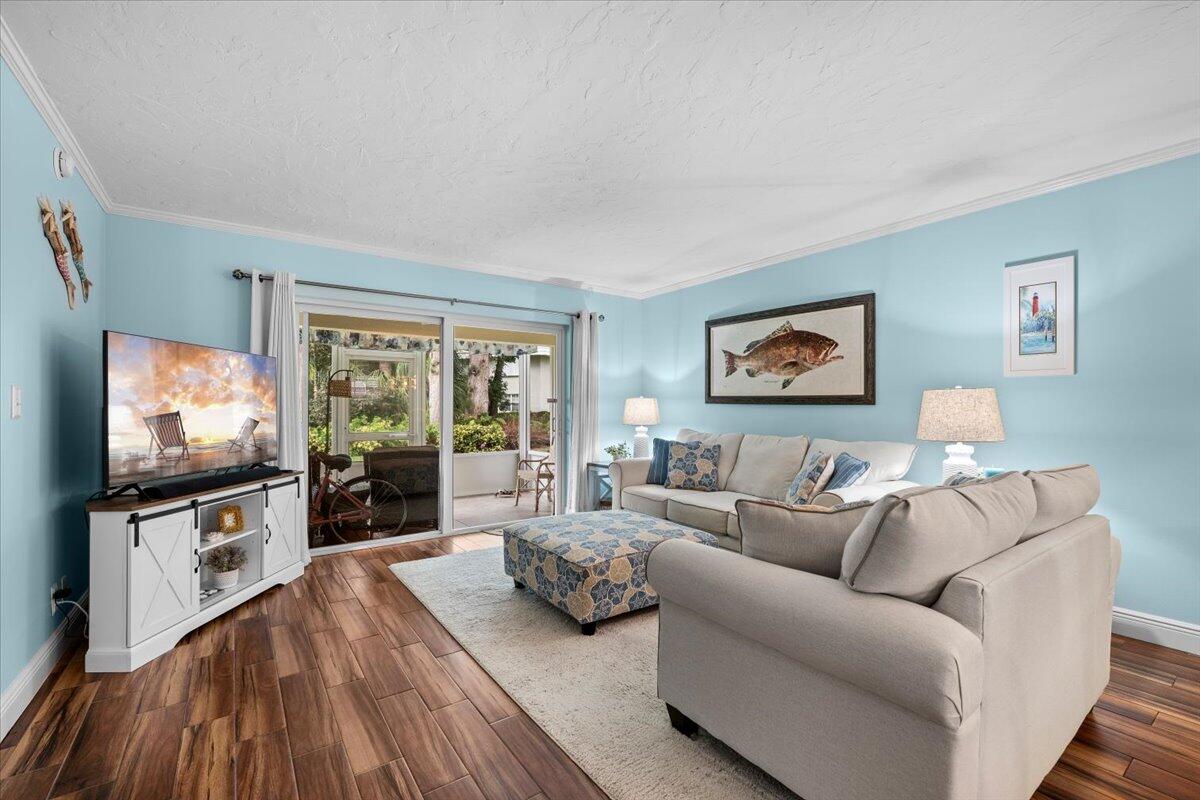 1205 Sandy Lane, Unit 145 Singer Island, FL 33404 - Photo 9 of 30 10-LUX_8319.jpg1
