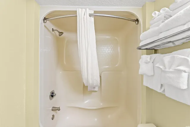 $169,900 | 2401 South Ocean Boulevard, Unit 959, Myrtle Beach, SC 29577