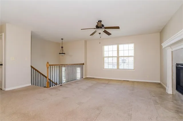 $2,215 | 501 Fall Meadow Lane, Belton, MO 64012