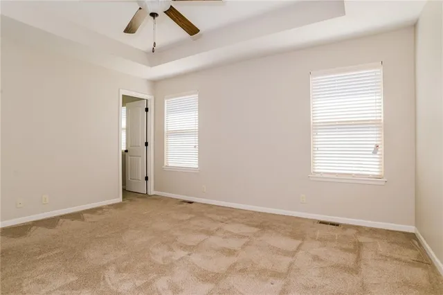 $2,215 | 501 Fall Meadow Lane, Belton, MO 64012