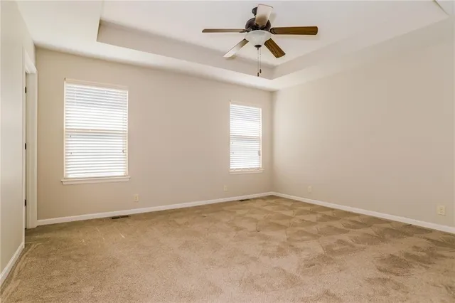 $2,215 | 501 Fall Meadow Lane, Belton, MO 64012