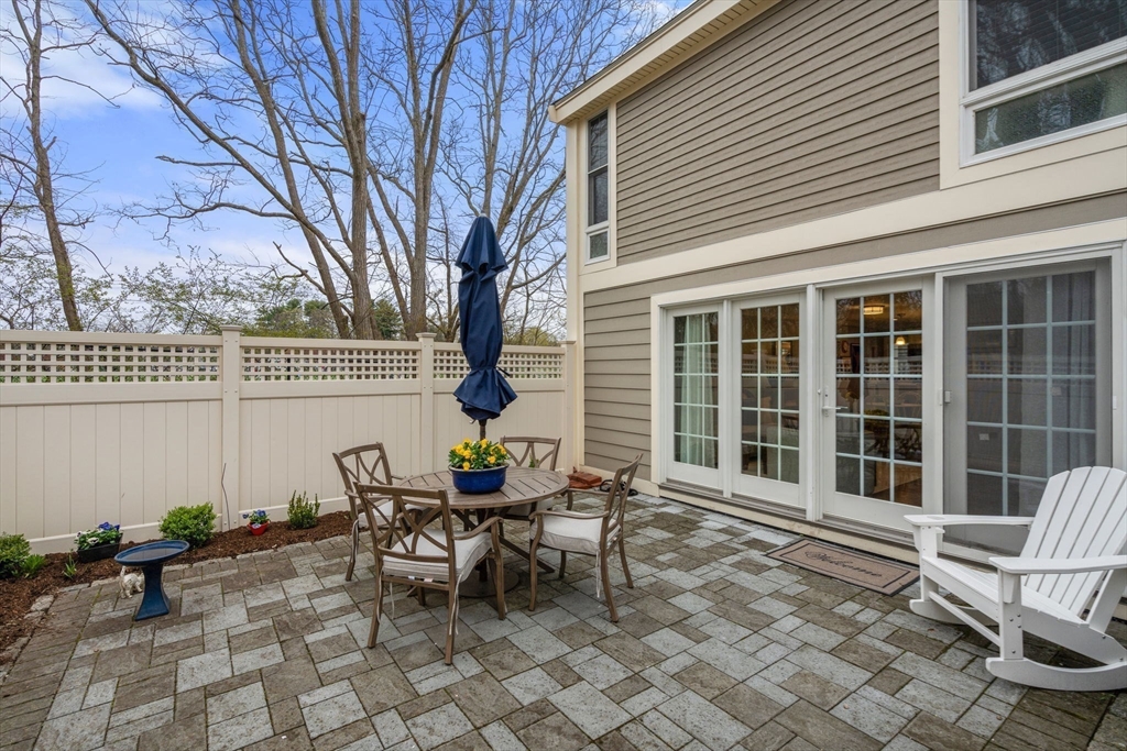 11 Oak Street, Unit 16 Wellesley, MA 02482 - Photo 25 of 27