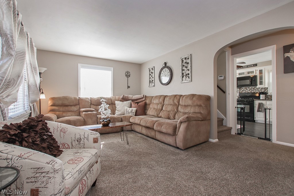 992 Reeves Road Elyria, OH 44035 - Photo 4 of 35 Gallery Image 4