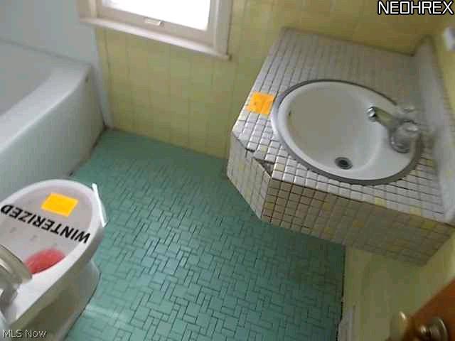 3834 Freemont Road South Euclid, OH 44121 - Photo 6 of 11