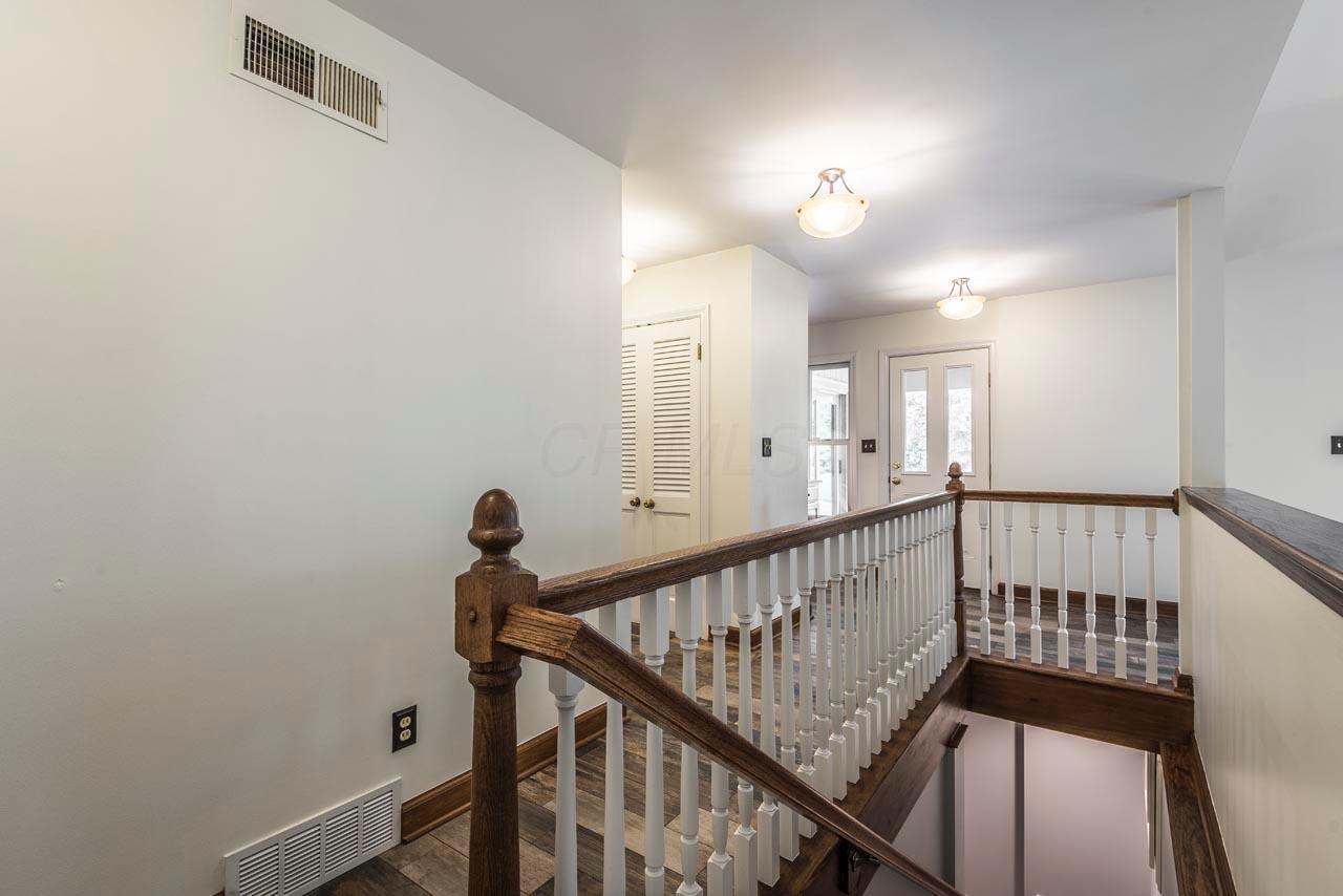 2466 Lytham Road Columbus, OH 43220 - Photo 11 of 46 Gallery Image 11