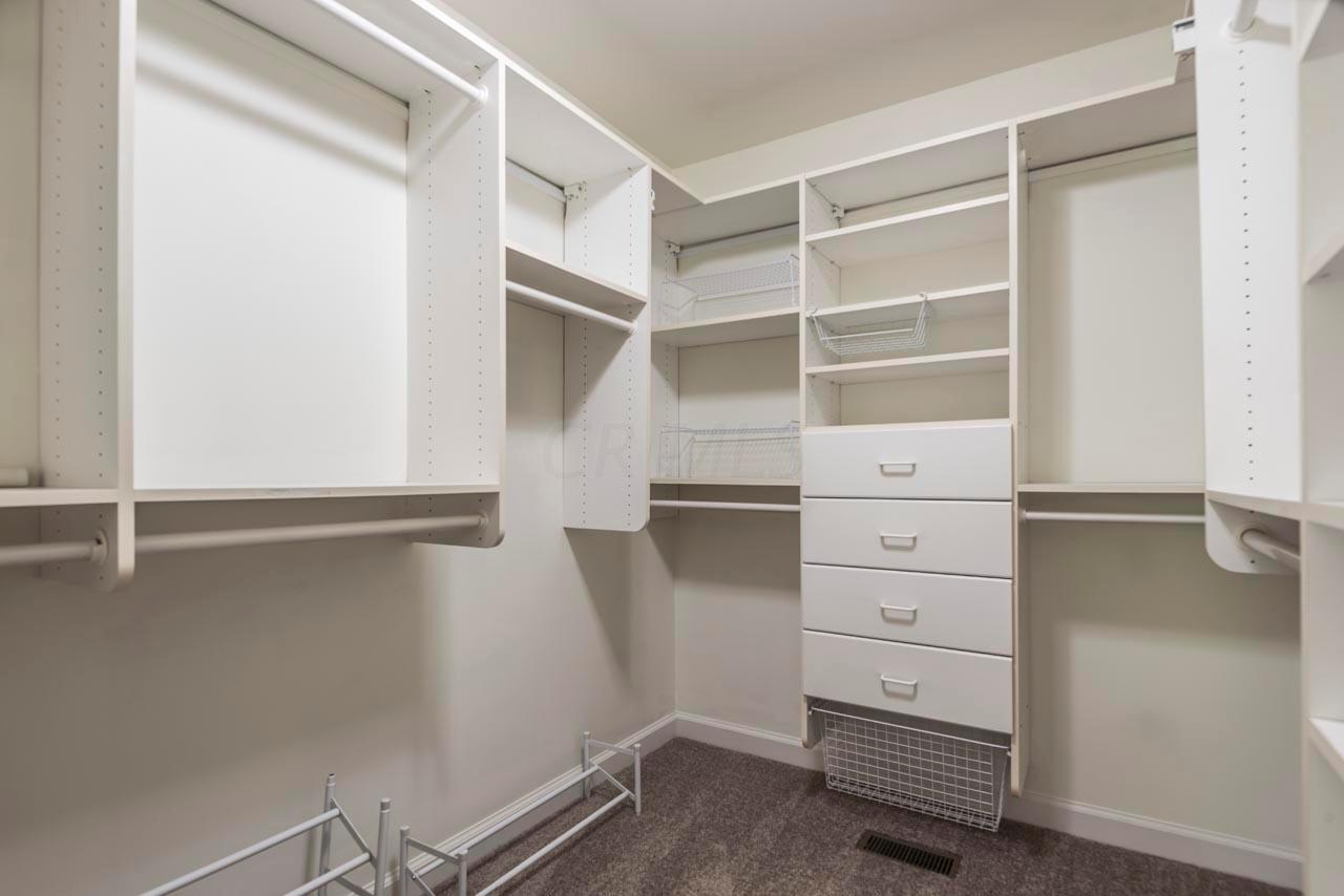 2466 Lytham Road Columbus, OH 43220 - Photo 21 of 46 Gallery Image 21