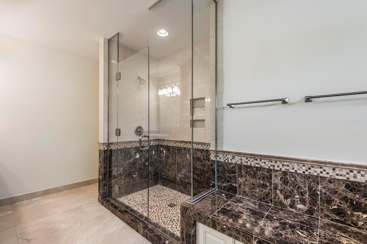 2466 Lytham Road Columbus, OH 43220 - Photo 23 of 46 Gallery Image 23